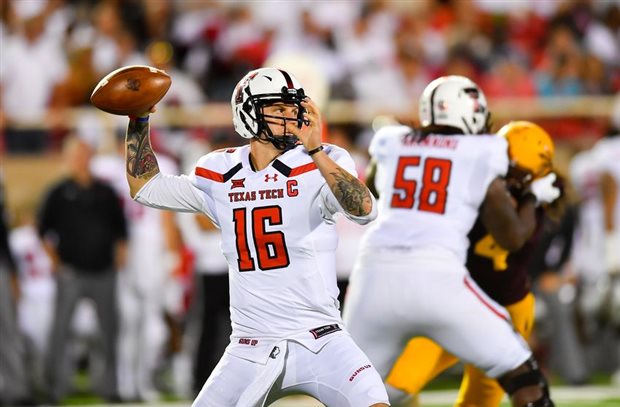 USF scores late TD, wins wild Birmingham Bowl over Texas Tech
