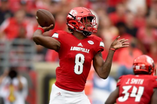 Louisville QB Lamar Jackson reaches 50 rushing, 50 passing TDs