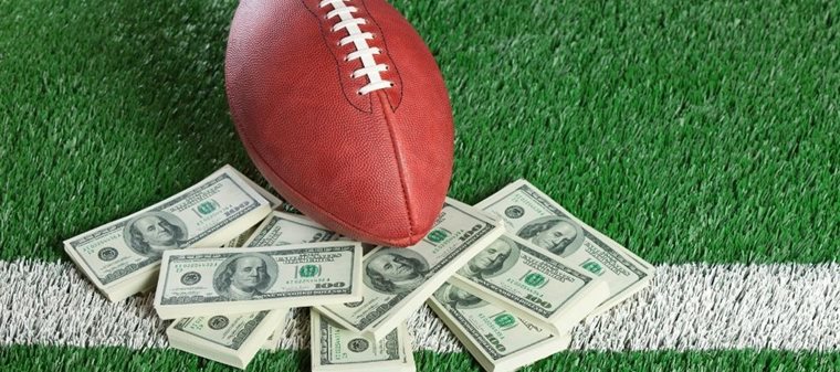 Helpful Tips for Betting on College Football Online